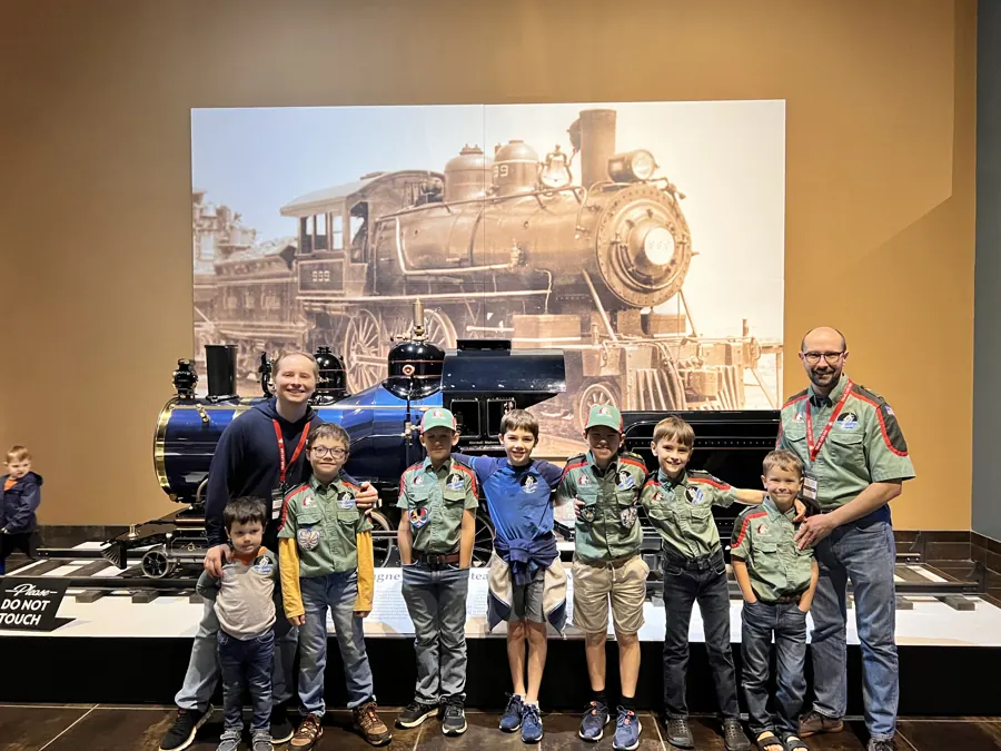Trailmen and leaders gathered at Tellus Science Museum